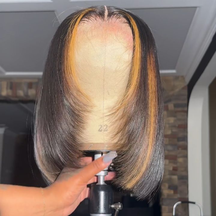 Blonde Highlight Layered Bob Human Hair Bob Lace Front Wig